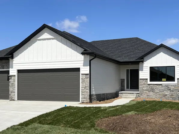 8820 Calamus River Rd, Lincoln, NE 68520