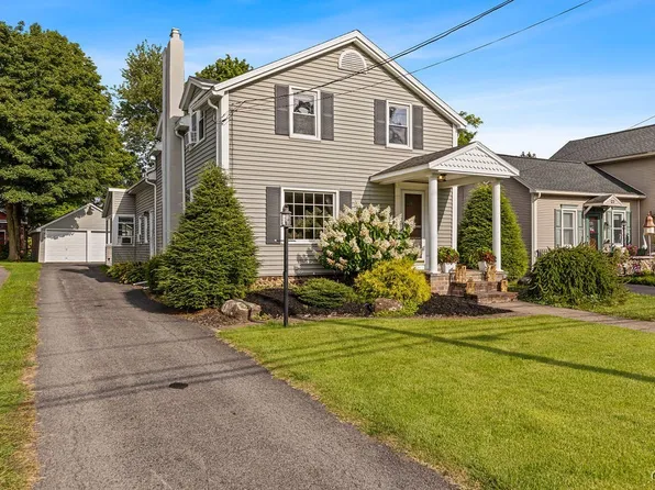 121 South St, Elbridge, NY 13060