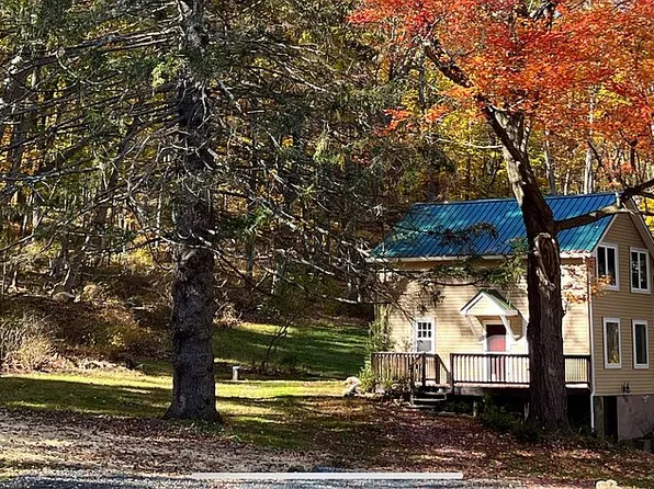 319 Teetertown Rd, Califon, NJ 07830