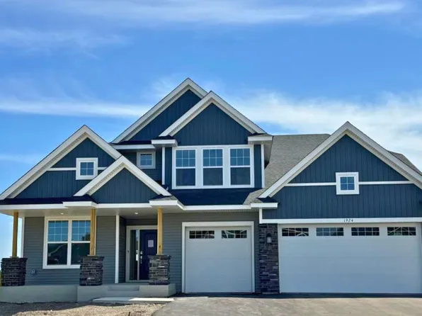 1924 Balsam Dr, Carver, MN 55315