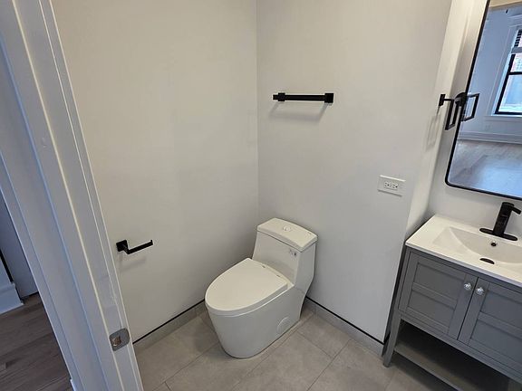 4th image of 5300 S Blackstone Ave #2a2af941e