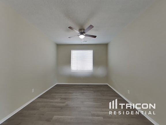 3rd image of 1612 Valle Vista Rd