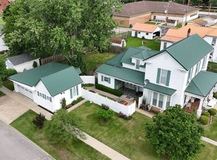 309 SE 3rd St, Fairfield, IL 62837