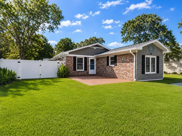 715 Cypress Dr., Surfside Beach, SC 29575
