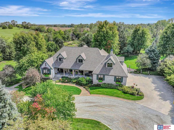 6945 N 7th St, Lincoln, NE 68521