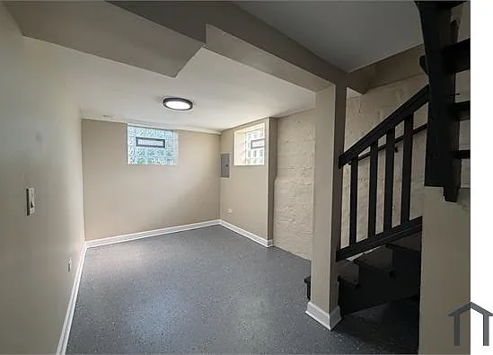 12479 S Wabash Ave — Photo 12