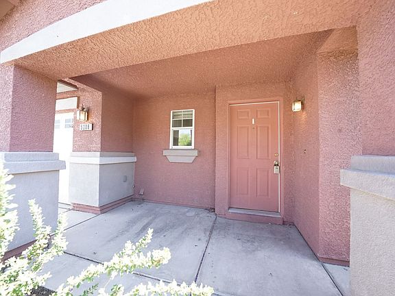 4th image of 5208 Monrovia Heights St