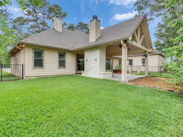 18005 Cindy Ln, Conroe, TX 77302