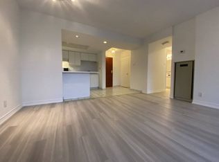 456 College St #U409, Toronto, ON M6G 4A3