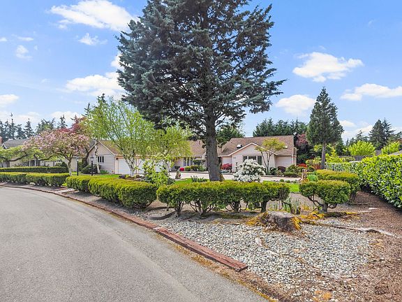 5th image of 2525 85th Ave NE