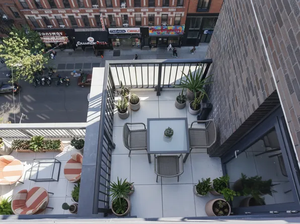 12 Halsey Street image 3 of 22