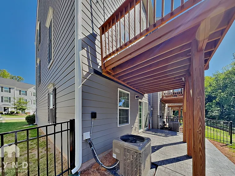 2423 Dr Carver Rd — Photo 19