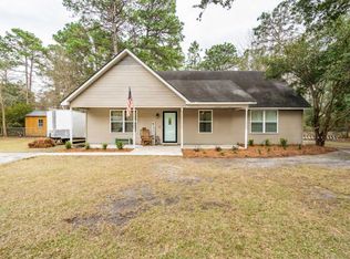16 Hewlett Rd, Beaufort, SC 29907