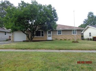 8028 Mildred Rd, Machesney Park, IL 61115