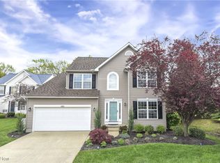 4901 Windsford Cir, North Ridgeville, OH 44039