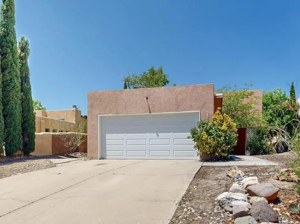 7939 Independence Dr NW, Albuquerque, NM 87120