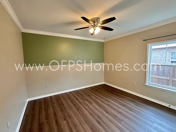 5th image of 1580 Hickory St