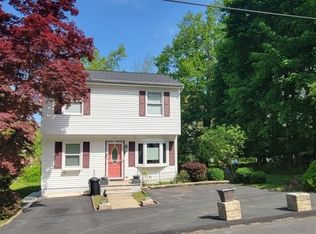 24 Delaware Ave, Lake Hopatcong, NJ 07849