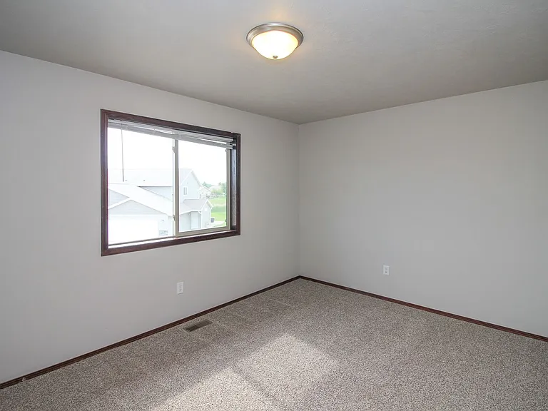 Tanner Court Estates -3 bed units townhouses in Tea, SD! — Photo 44
