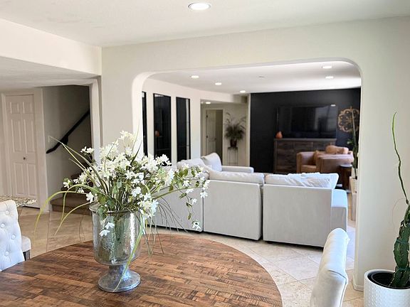 5th image of 12605 N Pioneer Way #1