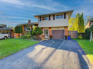 36 Blackfriars Pl, Kitchener, ON N2A1M5