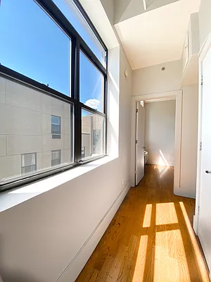 Rented by City Vista Inc | media 38