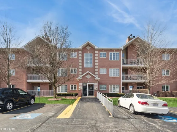 11545 Settlers Pond Way Unit 2B, Orland Park, IL 60467