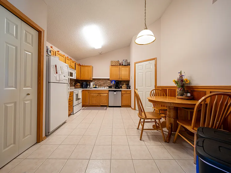 8772 Coburn Ct — Photo 7