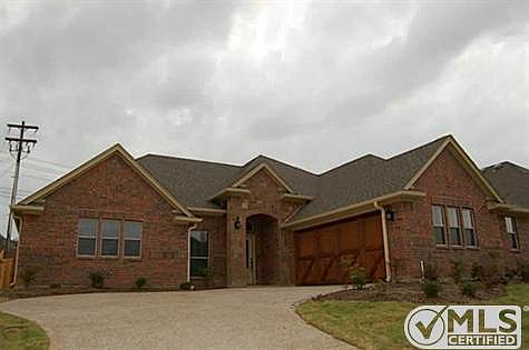 2nd image of 1101 Thistle Hill Trl