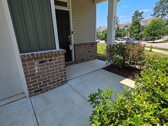 2nd image of 6070 Beale Loop