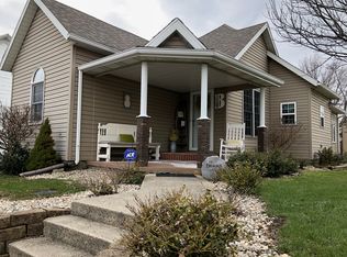 120 N Fulton St, Parker City, IN 47368