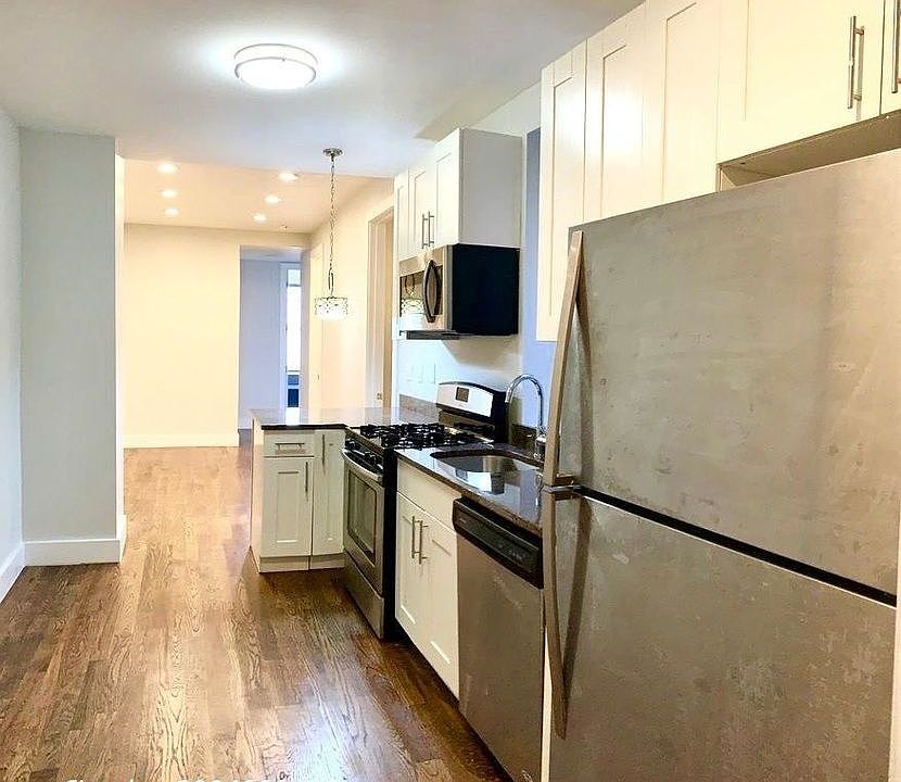 1st image of 12 Pinehurst Ave APT 3J