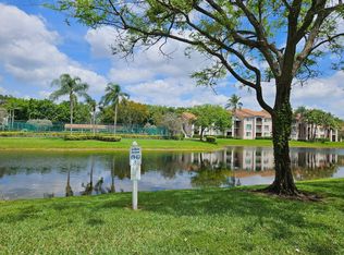 12136 Saint Andrews Pl APT 104, Hollywood, FL 33025