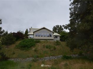 123 Echo Valley Rd, Manson, WA 98831