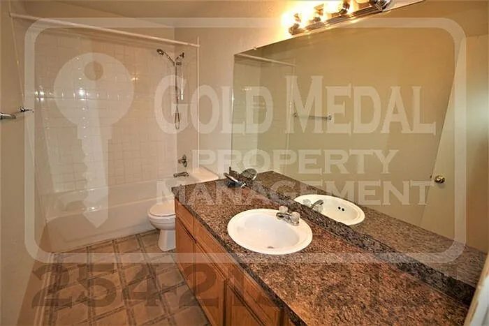 1103 Lansberry Ct #C — Photo 10