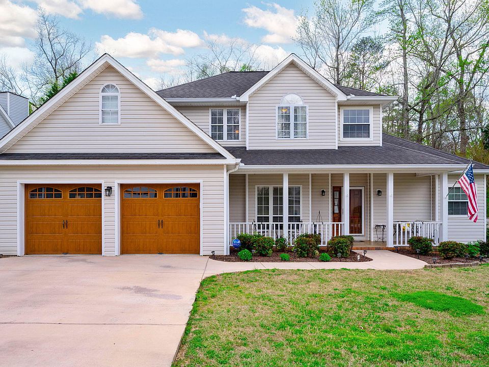 1st image of 835 Creek Dr