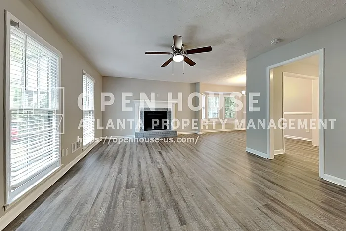 3111 Fife Way — Photo 4