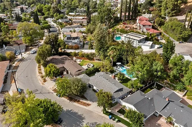 4410 Canoga Dr — Photo 16
