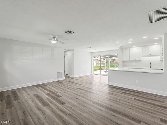 4th image of 2121 SE 6th Ln