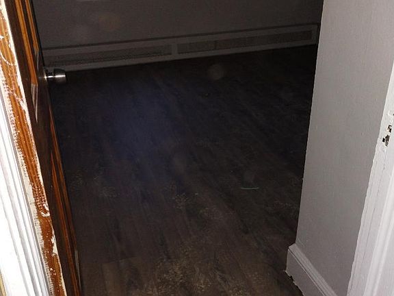 3rd image of 42 Erwin Pl APT 4
