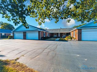 1401 Van Buren St #U-24, Fostoria, OH 44830