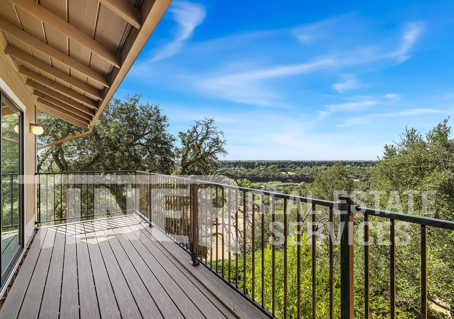 8708 Bluff Lane - Tier 1 — Photo 4