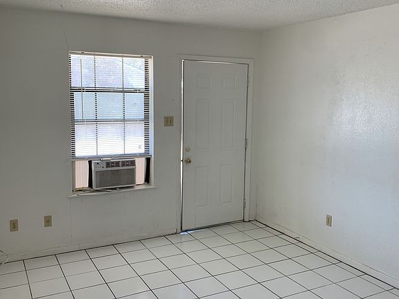 3rd image of 209 Hardy Ave #2
