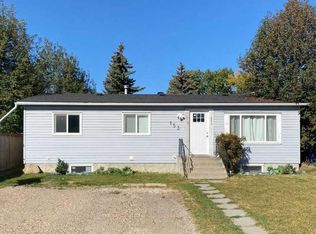 153 E Big Hill Pl SE, Airdrie, AB T4A 1P9