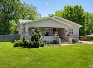 1016 Forest Ave, Saint Louis, MO 63122