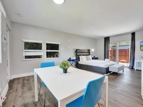 3204 NE 9th St, Pompano Beach, FL