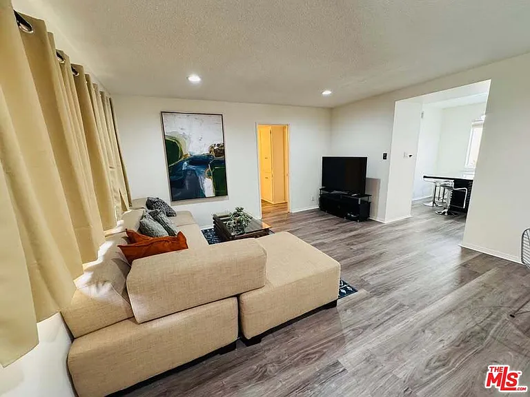 14903 S Normandie Ave #115 — Photo 7