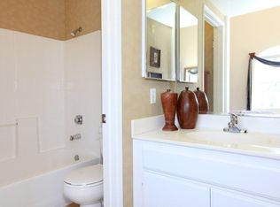 18073 Annes Cir UNIT 104, Canyon Country, CA 91387