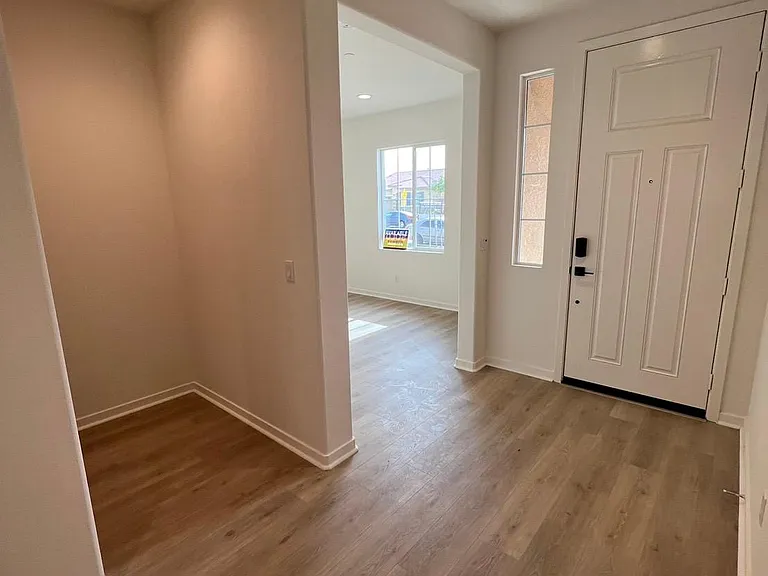 15544 Kings Peak Dr — Photo 9