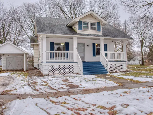 209 S McDonnell St, Corunna, MI 48817